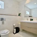 빌라 Urban Pool Retreat St Julians *