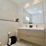 Urban Pool Retreat St Julians * Saint Julian's