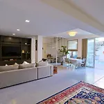 Urban Pool Retreat St Julians 빌라 *