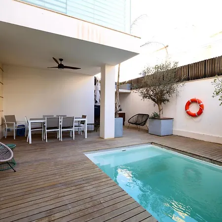 Urban Pool Retreat St Julians *