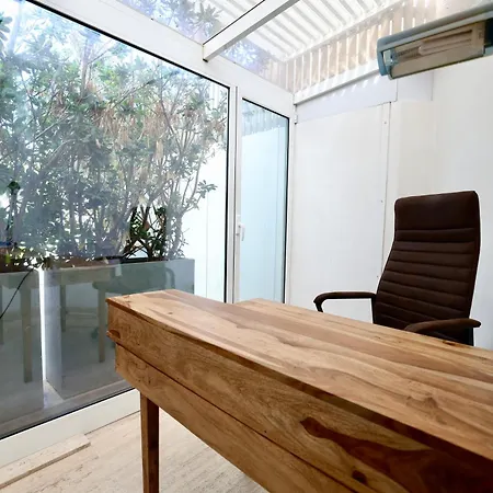 Urban Pool Retreat St Julians Vila *